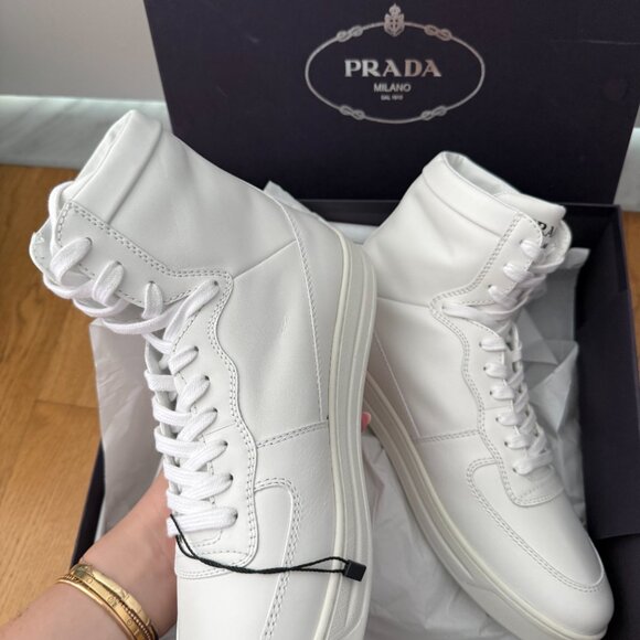 NWT Prada High Top Sneakers White Leather Lace Up Sz 41 - Picture 6 of 10
